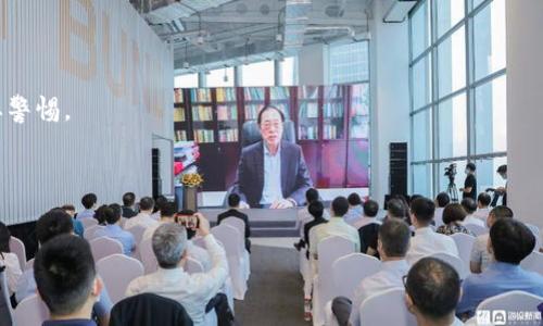   Tokenim是否属于传销？深入解析与解答 / 

 guanjianci Tokenim, 传销, 投资风险, 加密货币, 法律法规 /guanjianci 

在当今的数字经济时代，随着加密货币和区块链技术的发展，越来越多的投资项目相继出现，其中Tokenim作为一个备受关注的平台，也引发了关于其商业模式合法性的讨论。尤其是有关“Tokenim是否属于传销”的问题，更是让不少投资者感到困惑。在这篇文章中，我们将深入探讨Tokenim的运作模式，分析传销的特征，并提供详尽的法律法规解读，以帮助读者更好地理解这一问题。

一、什么是Tokenim？
Tokenim是一个基于区块链技术的数字资产交易平台，旨在通过提供安全、透明和高效的交易服务来吸引用户。平台上通常会涉及各种加密货币的交易、投资和转让。Tokenim在行业内的定位是提供一个便捷的生态系统，用户可以在其中快速获取和兑换不同类型的数字资产。但具体的运营机制和盈利模式，将直接关系到其合法性和安全性。

二、传销的定义与特征
传销是一种不合法的商业模式，基本上是通过发展下线来获得收益，而不是通过直接销售产品或服务赚取利润。其主要特征包括：
ol
listrong收入来源：/strong传销收入通常来自于招募新成员，而非直接销售产品。/li
listrong层级关系：/strong参与者需要通过发展下线形成金字塔式的层级结构，层级越高，获得的收益越多。/li
listrong高风险性：/strong大多数传销活动不具备可持续的产品或服务，最终导致大多数投资者可能遭受巨额损失。/li
listrong法律风险：/strong在许多国家和地区，传销被视为非法活动，参与者可能会面临法律制裁。/li
/ol

三、Tokenim的商业模式分析
在探讨Tokenim是否属于传销之前，我们需要先了解其商业模式。Tokenim主要通过以下几种方式盈利：
ol
listrong交易手续费：/strong用户在平台上进行交易时，Tokenim会收取一定的手续费，这是一种合法的盈利模式。/li
listrong增值服务：/strongTokenim可能会提供钱包服务、投资顾问服务等额外的增值服务，这些也是合法的收入来源。/li
listrong交易所对接：/strong通过与其他交易所的合作，Tokenim可以获取交易对接的佣金。/li
/ol
从以上几点来看，Tokenim的商业模式并不完全符合传销的特征。尤其是在其收入来源方面，主要是依赖于交易手续费和提供服务，而不是单纯依赖于下线的发展。

四、Tokenim与传销的区别
在探讨Tokenim与传销的区别时，我们可以从以下几个方面进行分析：
ul
listrong收入来源的不同：/strong如前所述，Tokenim的收入主要来自于交易和服务，而传销主要靠招募新成员。/li
listrong产品或服务的合法性：/strongTokenim提供的是数字资产和交易服务，而传销往往涉及虚假产品或服务。/li
listrong参与者的权益：/strong在Tokenim中，投资者比在传销中更加透明且具备合法权益，可以追踪自己的资金来源和去向。/li
/ul

五、法律法规对Tokenim的影响
在不少国家，法律对于加密货币和区块链技术的监管仍在不断完善。在中国，加密货币交易受到严格限制，某些情况下，平台可能被认定为非法融资，如未经过相关部门的批准。而在其他国家，如美国和欧洲，监管措施相较宽松，但仍需遵循相应的法规。
Tokenim的合法性与其是否符合当地法律直接相关，如果Tokenim在市场上遵循法律法规并公开透明地进行运作，那么其很可能不属于传销。然而，若其操作涉及虚假宣传、以及没有明确产品或服务支持，则可能会引起法律风险。

六、用户如何判断一个项目是否为传销？
用户在参与任何投资项目时，需谨慎判断其实用性和合法性。以下是一些可以帮助用户判断是否为传销的方法：
ol
listrong考察项目的透明度：/strong查看项目的官方资料和白皮书是否详细说明了其商业模式、收入来源和团队背景等信息。/li
listrong分析收益结构：/strong如果收益主要来自于发展下线而非产品销售，则该项目有可能是传销。/li
listrong审查法律认证：/strong确认该项目是否在当地合法注册，并了解其受监管的程度。/li
listrong体验产品或服务：/strong亲自体验项目所提供的产品或服务是否合法和合理。/li
listrong查阅用户反馈：/strong参阅其他用户的经验和评价，以了解项目的实际运作情况。/li
/ol

综上所述，Tokenim是否属于传销的问题，归根结底要看其商业运作的具体模式而定。虽然表面上与传销有相似之处，但深层次的运作方式和法律规定使得两者难以直接划等号。用户在参与投资时需保持谨慎，多方信息核实，以避免投资风险。

七、总结
对于Tokenim是否属于传销问题的探讨引发了广泛的讨论，关键在于理解其商业模式和运作结构。在投资领域，不论是加密货币、区块链项目还是其他任何投资，都需要深入了解项目的合法性与风险，确保自己的投资安全。希望在这篇文章中所提供的信息能帮助用户更好地判断和选择适合的投资项目。

相关问题

问题一：Tokenim的具体投资风险有哪些？
投资Tokenim或者任何加密货币项目都伴随有一定的风险，这包括市场波动风险、法律风险和平台安全风险等。首先，由于加密货币市场波动性极大，投资者的收益可能会受到很大影响。其次，各国关于加密货币的法律政策可能影响Tokenim的运营导致投资者的资金面临风险。最后，网络安全问题也不容忽视，平台可能面临黑客攻击，造成资金损失。

问题二：如何在Tokenim上进行安全交易？
在Tokenim上进行安全交易需采取一系列措施，包括使用强密码、启用双重身份验证、定期监测账户活动，以及避免使用公共Wi-Fi进行交易等。此外，用户要保持对市场讯息的敏感，关注项目方的动态，确保交易的安全性与合规性。

问题三：Tokenim是否合规？
Tokenim的合规性主要取决于其在运营过程中的透明度和法律遵循程度。投资者可通过查阅其注册信息、相关法律合规文档以及用户评价来评估其合规性。

问题四：如何辨别投资项目的诈骗行为？
辨别投资项目的诈骗行为需关注项目的透明度、收益承诺及团队背景。若项目过于强调高额收益而缺乏合法的产品支撑，同时其团队没有公开的背书和信誉支持，则需要警惕。

问题五：涉及到法律问题时，该如何维权？
若在Tokenim或其他投资平台上遭遇法律问题，用户应及时收集证据，寻求专业律师的帮助，必要时可向法律机构或消费者保护组织申诉，保护自己的合法权益。 

希望以上信息能够帮助到您更好地理解Tokenim及其是否属于传销的问题。同时也鼓励投资者在参与任何投资项目时保持谨慎，做好全面的研究和准备。